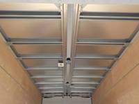 三菱ふそうキャンターアルミウイング小型（2t・3t）[写真13]