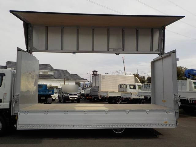三菱ふそうキャンターアルミウイング小型（2t・3t）[写真15]