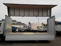 三菱ふそうキャンターアルミウイング小型（2t・3t）[写真16]