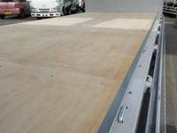 三菱ふそうキャンターアルミウイング小型（2t・3t）[写真18]