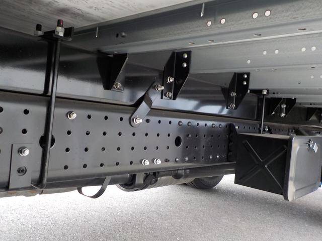 三菱ふそうキャンターアルミウイング小型（2t・3t）[写真19]