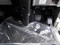 三菱ふそうキャンターアルミウイング小型（2t・3t）[写真34]