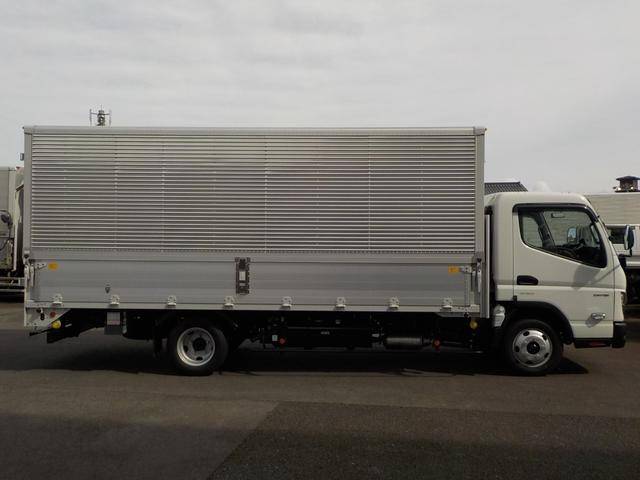 三菱ふそうキャンターアルミウイング小型（2t・3t）[写真05]