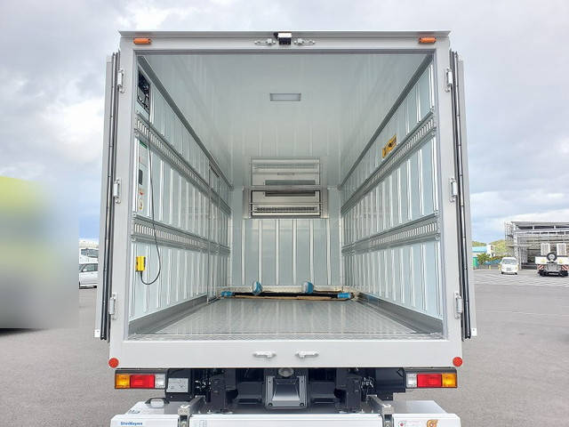 三菱ふそうキャンター冷凍車（冷蔵車）小型（2t・3t）[写真16]