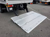 三菱ふそうキャンター冷凍車（冷蔵車）小型（2t・3t）[写真21]