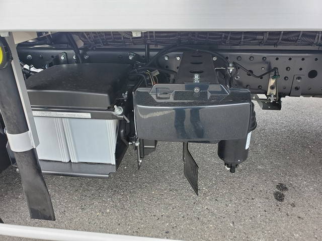 三菱ふそうキャンター冷凍車（冷蔵車）小型（2t・3t）[写真09]