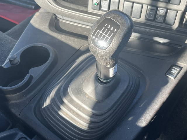 いすゞギガトレーラーヘッド（トラクターヘッド）大型（10t）[写真14]