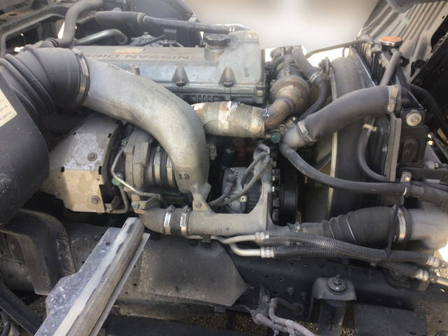 UDトラックスコンドルコンテナ専用車中型（4t）[写真17]