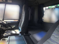 UDトラックスコンドルコンテナ専用車中型（4t）[写真20]