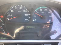 UDトラックスコンドルコンテナ専用車中型（4t）[写真24]