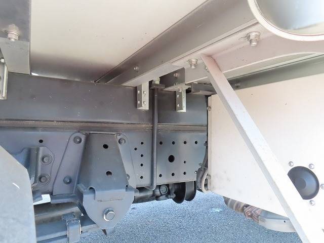 日野デュトロ冷凍車（冷蔵車）小型（2t・3t）[写真37]