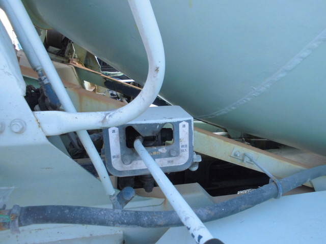 日野レンジャーミキサー車（コンクリートミキサー）増トン（6t・8t）[写真07]