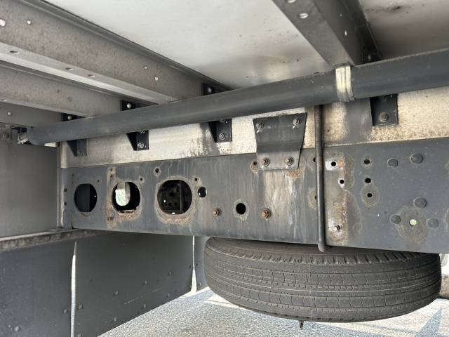 三菱ふそうファイターアルミウイング中型（4t）[写真18]