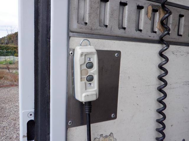 日野デュトロアルミバン小型（2t・3t）[写真11]