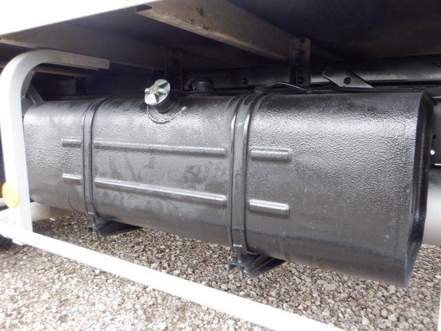 日野デュトロアルミバン小型（2t・3t）[写真24]