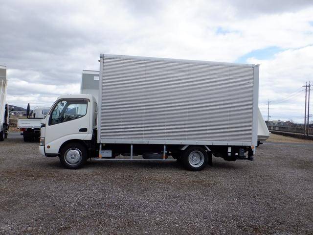 日野デュトロアルミバン小型（2t・3t）[写真03]