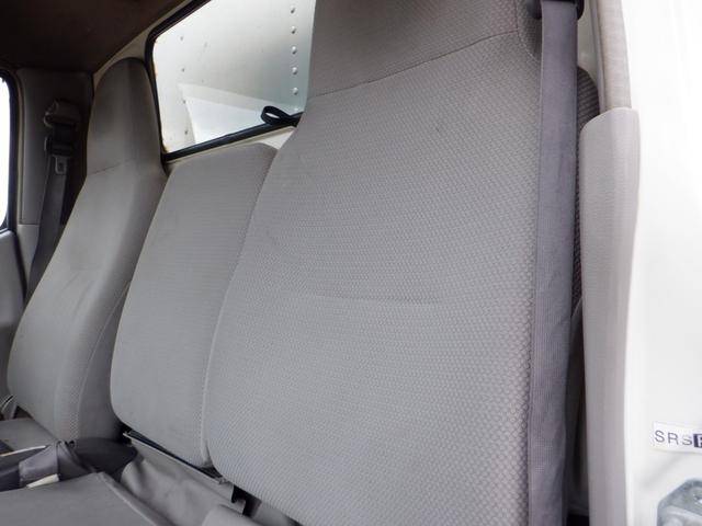 日野デュトロアルミバン小型（2t・3t）[写真30]