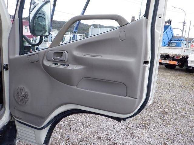 日野デュトロアルミバン小型（2t・3t）[写真32]