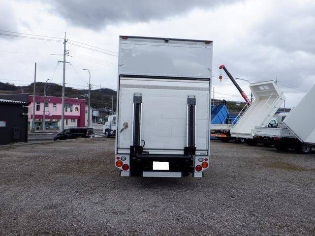 日野デュトロアルミバン小型（2t・3t）[写真04]