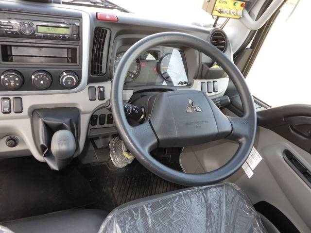 三菱ふそうキャンターパッカー車（塵芥車）小型（2t・3t）[写真25]