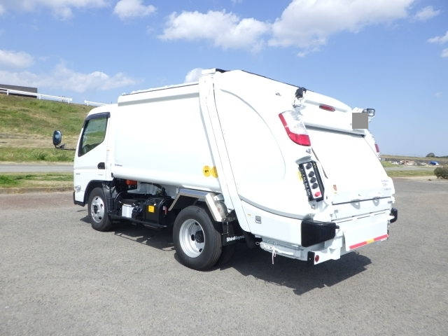 三菱ふそうキャンターパッカー車（塵芥車）小型（2t・3t）[写真04]
