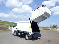 三菱ふそうキャンターパッカー車（塵芥車）小型（2t・3t）[写真08]