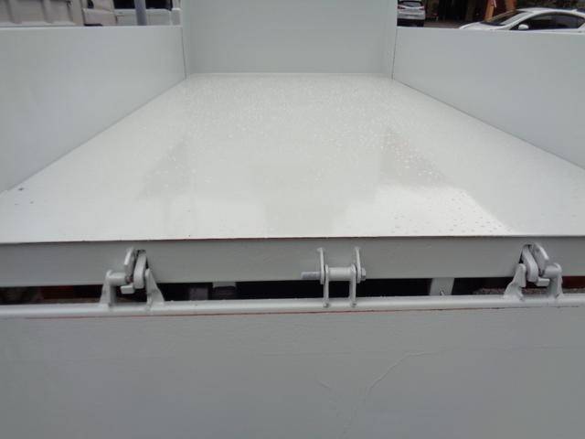 三菱ふそうキャンターダンプ小型（2t・3t）[写真10]