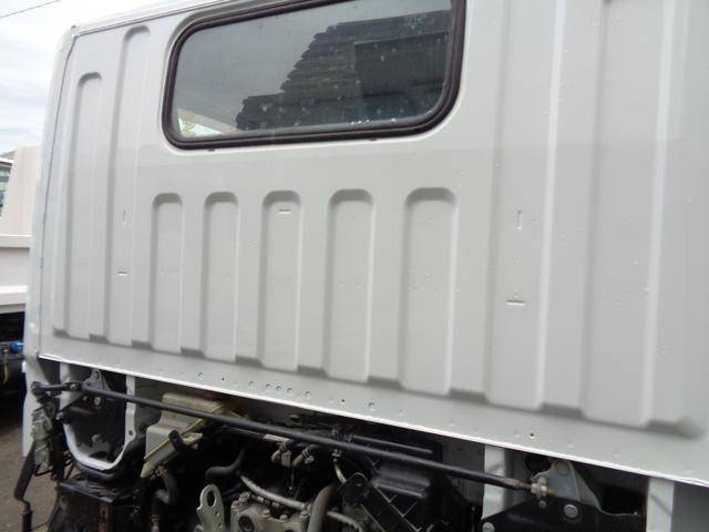 三菱ふそうキャンターダンプ小型（2t・3t）[写真06]