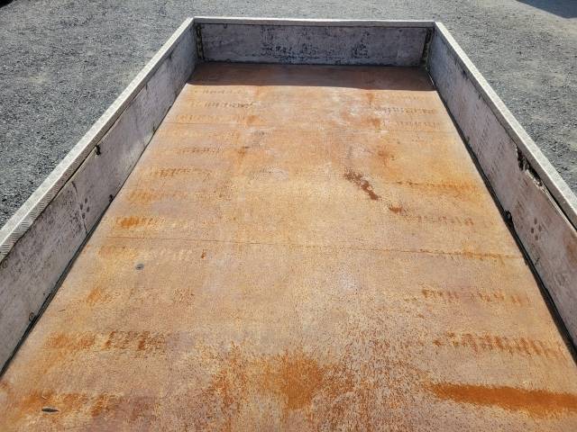 三菱ふそうキャンター平ボディ小型（2t・3t）[写真10]