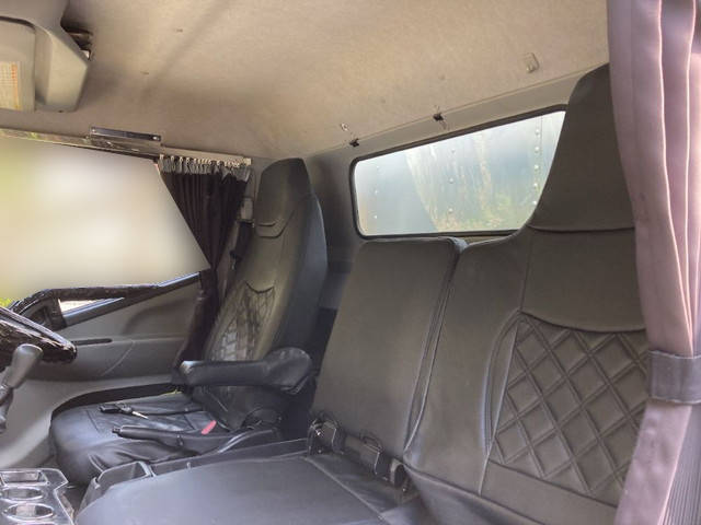 三菱ふそうキャンターアルミバン小型（2t・3t）[写真22]