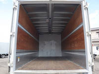 三菱ふそうキャンターアルミウイング小型（2t・3t）[写真12]