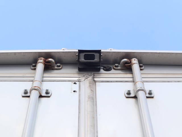 三菱ふそうキャンターアルミウイング小型（2t・3t）[写真20]