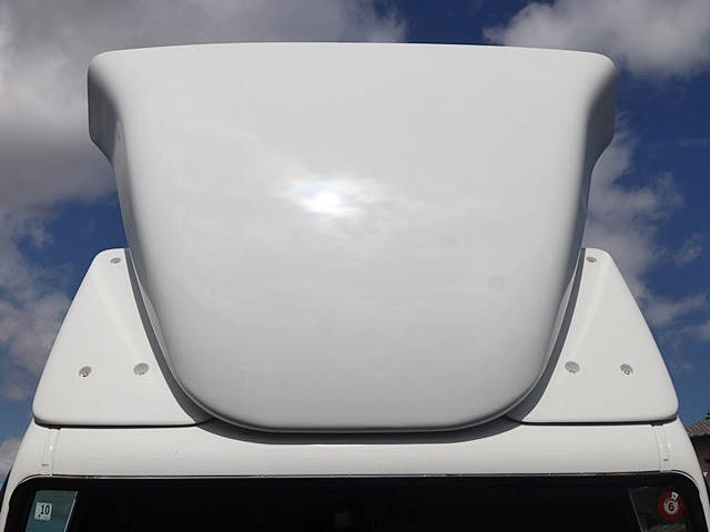 三菱ふそうキャンターアルミウイング小型（2t・3t）[写真22]