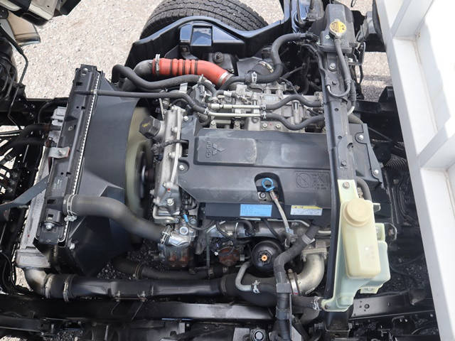 三菱ふそうキャンターアルミウイング小型（2t・3t）[写真23]