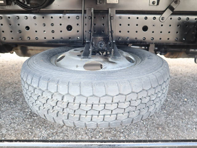 三菱ふそうキャンターアルミウイング小型（2t・3t）[写真24]