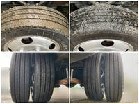 三菱ふそうキャンター平ボディ小型（2t・3t）[写真15]