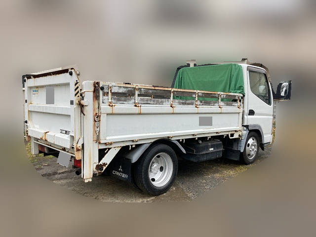 三菱ふそうキャンター平ボディ小型（2t・3t）[写真02]