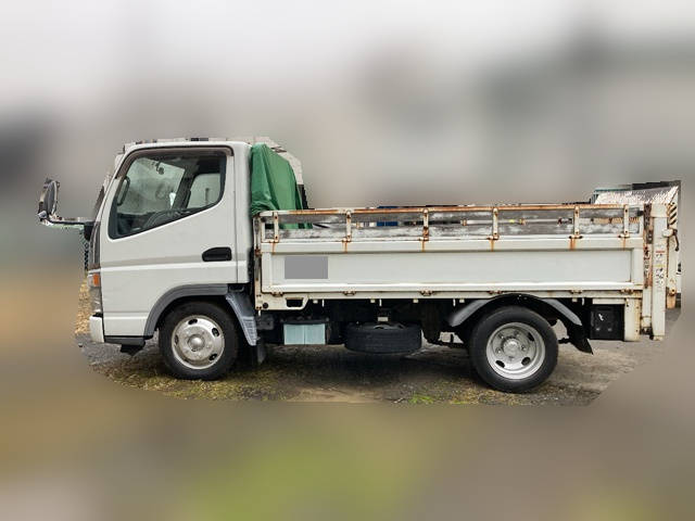 三菱ふそうキャンター平ボディ小型（2t・3t）[写真05]
