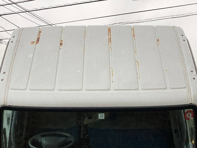 三菱ふそうキャンター平ボディ小型（2t・3t）[写真07]