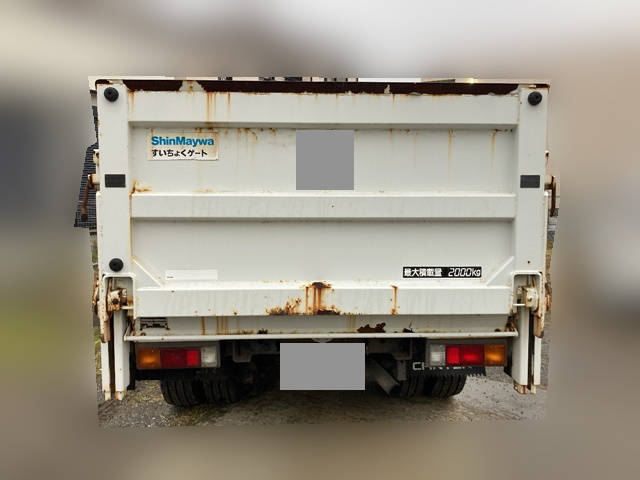 三菱ふそうキャンター平ボディ小型（2t・3t）[写真08]