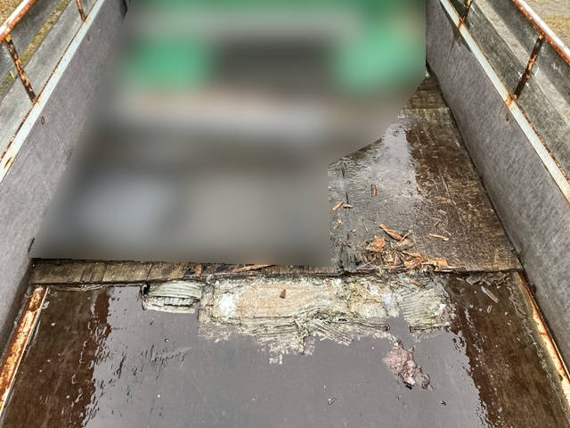 三菱ふそうキャンター平ボディ小型（2t・3t）[写真09]