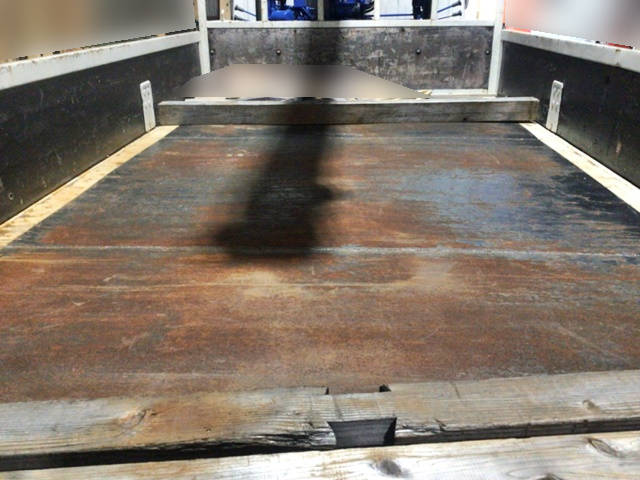 いすゞエルフクレーン3段小型（2t・3t）[写真07]