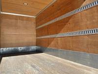 いすゞエルフアルミバン小型（2t・3t）[写真14]