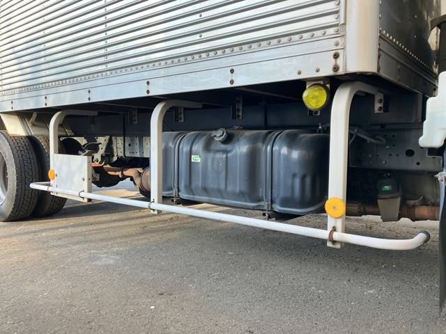 いすゞエルフアルミバン小型（2t・3t）[写真19]