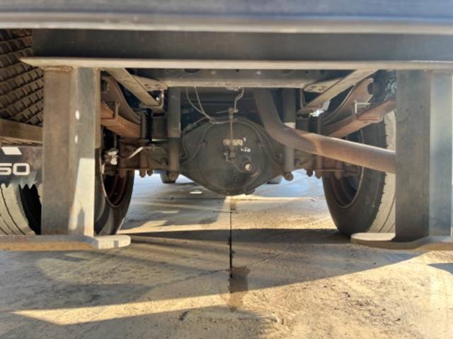 三菱ふそうキャンターセルフクレーン4段小型（2t・3t）[写真30]