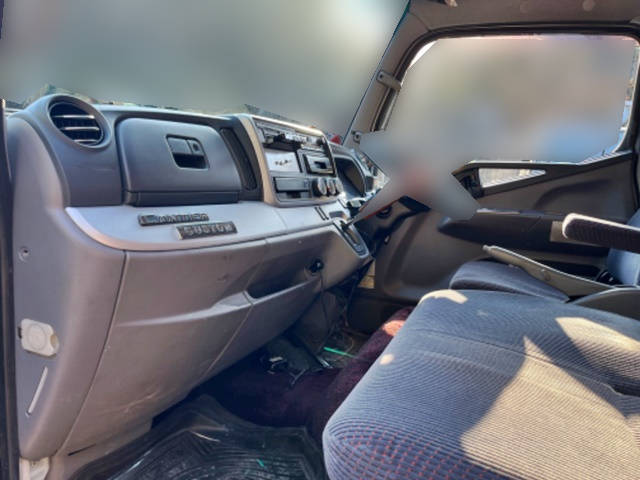 三菱ふそうキャンターセルフクレーン4段小型（2t・3t）[写真33]