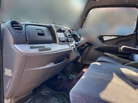 三菱ふそうキャンターセルフクレーン4段小型（2t・3t）[写真33]