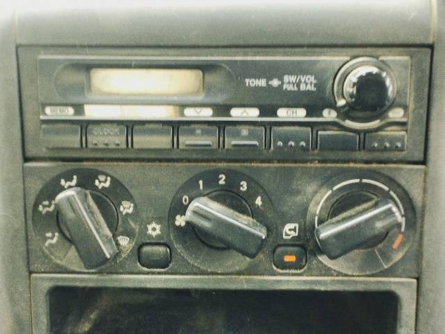 三菱ふそうキャンターコンテナ専用車小型（2t・3t）[写真34]