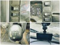 三菱ふそうキャンターコンテナ専用車小型（2t・3t）[写真35]