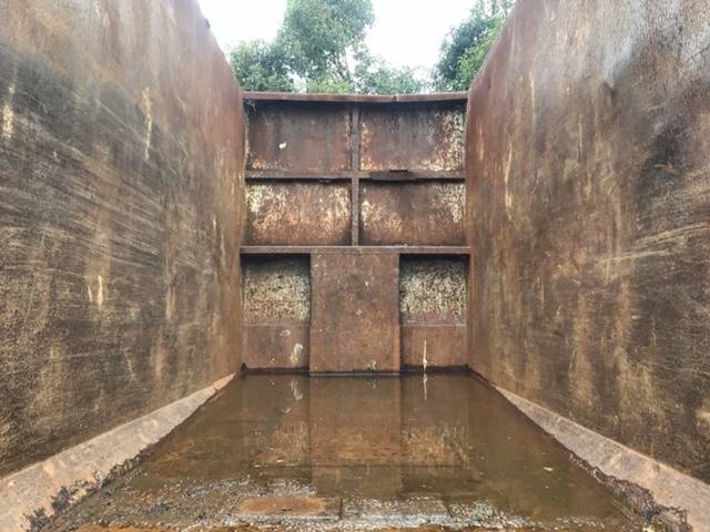 三菱ふそうキャンターコンテナ専用車小型（2t・3t）[写真07]